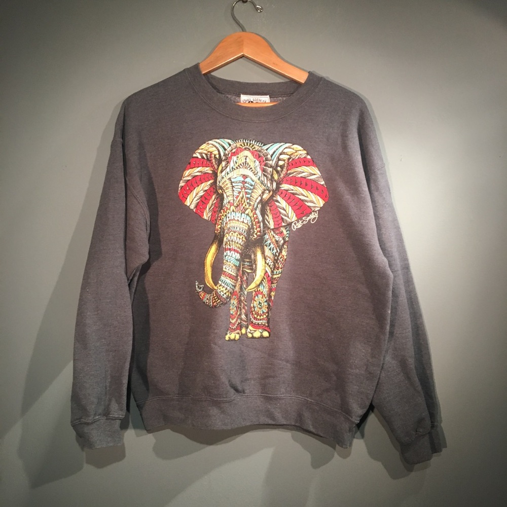Tribal boho elephant sweatshirt grey Aztec